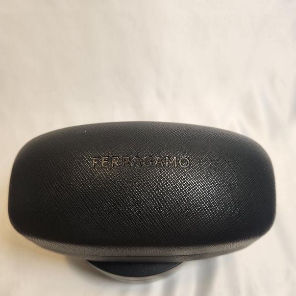 Salvatore Ferragamo NWT Women's Tortoiseshell Brown Sunglasses - Picture 4 of 8